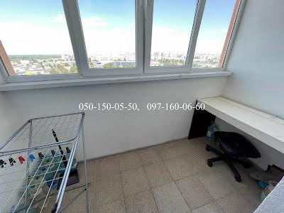 квартира за адресою Сім'ї Кульженків вул. (Петра Дегтяренка), 31-А