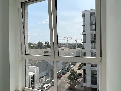 квартира за адресою Салютна вул., 2к3