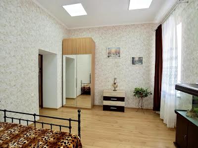 квартира за адресою Базарна вул., 34