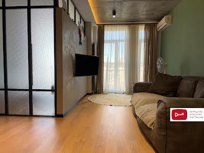 квартира за адресою Регенераторна вул., 4