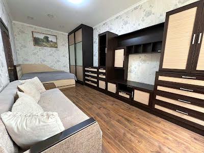 квартира за адресою Асташкіна вул. (Крива), 29