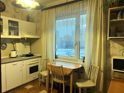 квартира за адресою Приозерна вул., 10-Г