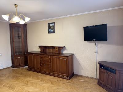 квартира за адресою Валерія Лобановського просп. (Червонозоряний), 18