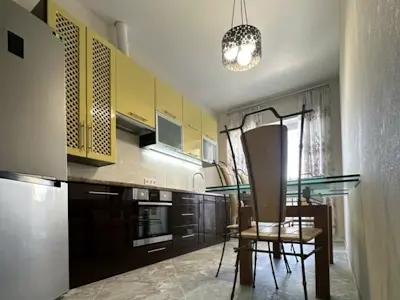 квартира за адресою Сонячна вул., 5