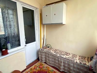 квартира за адресою Лазурна вул., 30б