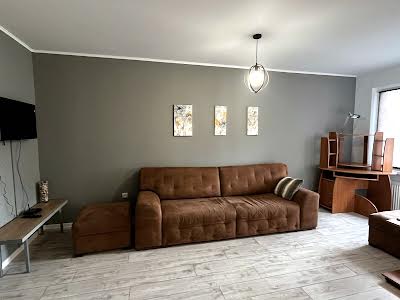 квартира за адресою Василя Симоненка вул., 105