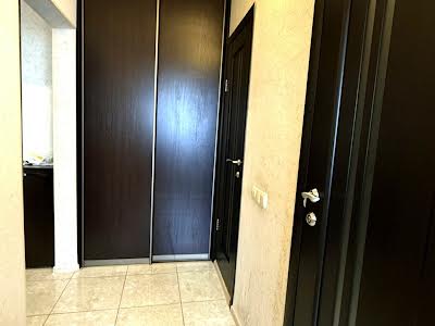 квартира по адресу Академика Заболотного ул., 44