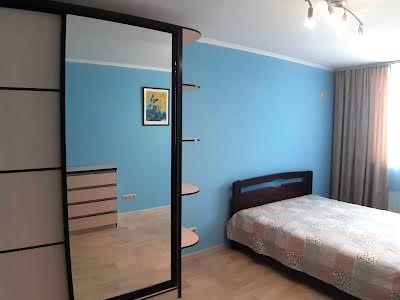 квартира за адресою Соломії Крушельницької вул., 15