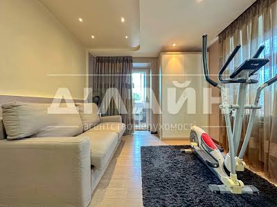 квартира за адресою Лобановского, 30