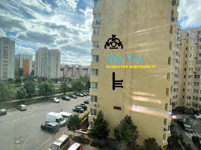 квартира за адресою Боголюбова вул., 18