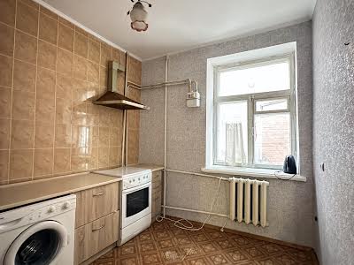 квартира за адресою Петлюри Симона вул., 7