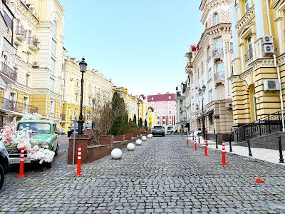 квартира за адресою Кожум'яцька вул., 16
