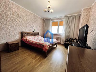 квартира по адресу Александра Мишуги ул., 8