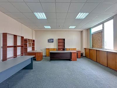 коммерческая по адресу Заводская, 3