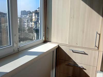 квартира за адресою Нагірна вул., 12