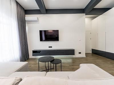 квартира за адресою Метрологічна вул., 21-Б