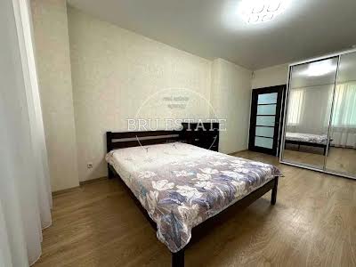 квартира за адресою Регенераторна вул., 4 к5