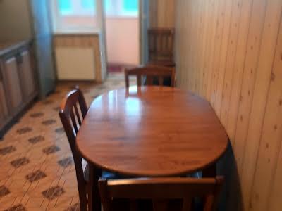 квартира за адресою Івана Крамського вул., 9
