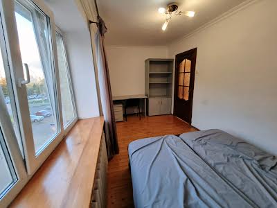 квартира за адресою Святослава Хороброго вул., 8