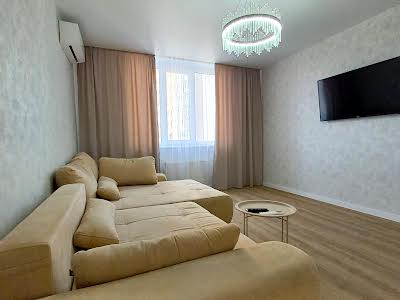 квартира за адресою Академіка Заболотного вул., 15-г