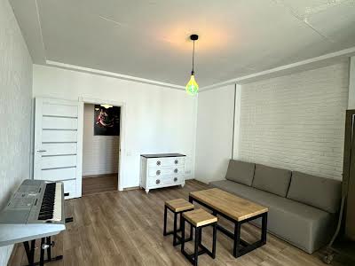 квартира за адресою Анни Ахматової вул., 22