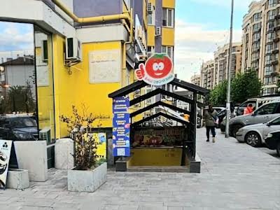 комерційна за адресою Яблунева вул., 13-Б