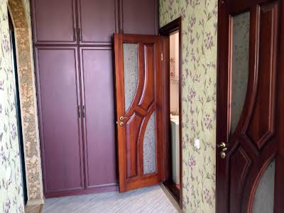 квартира за адресою Квітневий пров., 12
