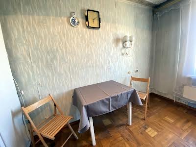 квартира за адресою Дніпровська набережна вул., 13