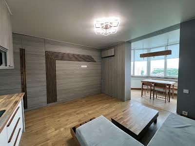 квартира за адресою Зелена вул., 6