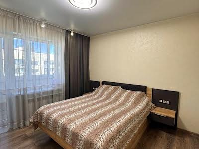 квартира за адресою Верховинна вул., 5