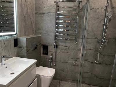 квартира за адресою Роксоляни вул., 18
