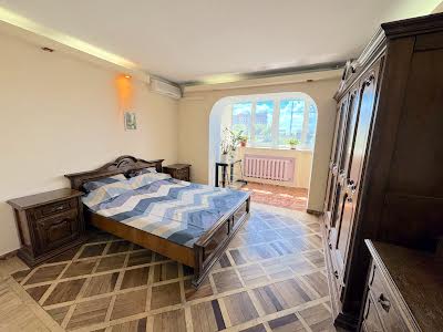 квартира за адресою Балківська вул., 35/1