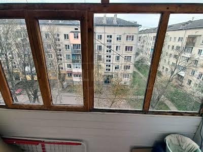 квартира за адресою Василя Симоненка вул., 6