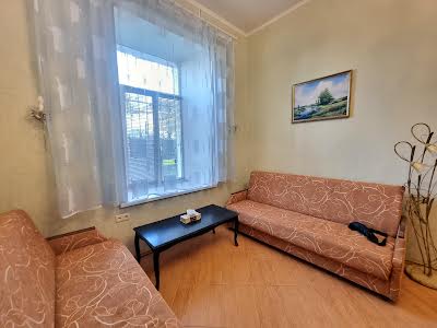 квартира по адресу Свободы просп., 100