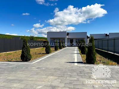 будинок за адресою Грушева, 10А