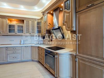 квартира за адресою Старонаводницька вул., 6-Б