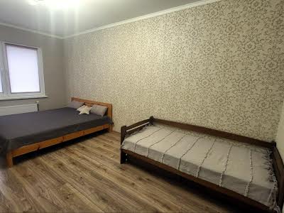 квартира за адресою Михайла Максимовича вул. (Онуфрія Трутенка), 7-В