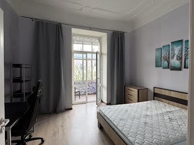 квартира за адресою Рейтарська вул., 35