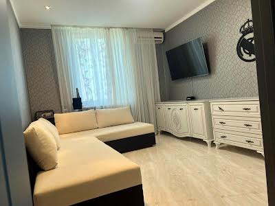 квартира за адресою Левітана вул., 3