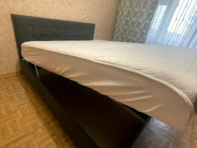 квартира за адресою Лариси Руденко вул., 21