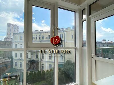 квартира за адресою Тараса Шевченка бульв., 27-Б