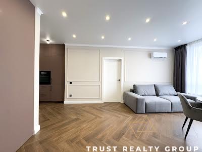 квартира за адресою Зарічна вул., 6к4