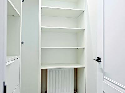 квартира за адресою Лісова вул., 42