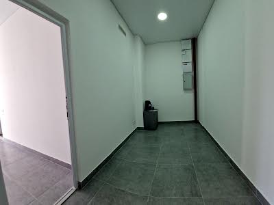 комерційна за адресою Бігова вул., 17