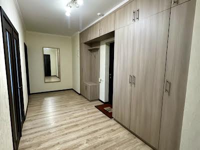 квартира за адресою Київська вул., 243