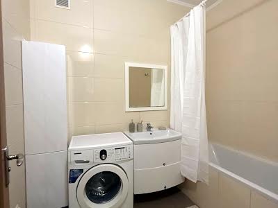 квартира за адресою Жасминова вул., 5б