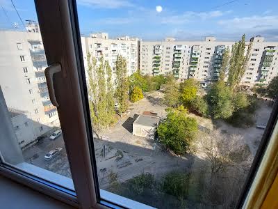 квартира за адресою Озерна вул. (Червоних Майовщиків), 11А