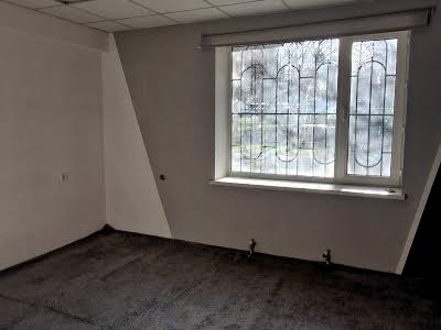 комерційна за адресою Євгена Чикаленка вул., 59г