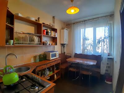 квартира за адресою Перемоги просп., 2
