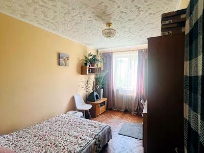 квартира за адресою Івана Величковського вул., 42